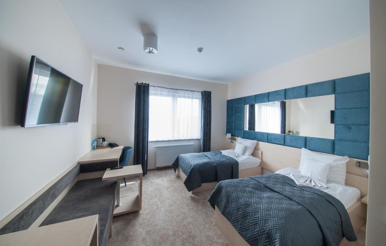 Motel S5 Zbrachlin Buitenkant foto