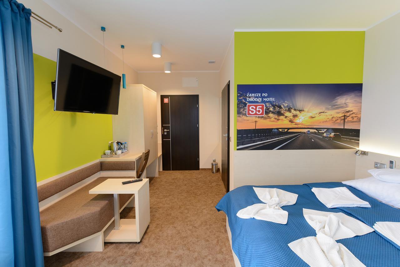 Motel S5 Zbrachlin Buitenkant foto